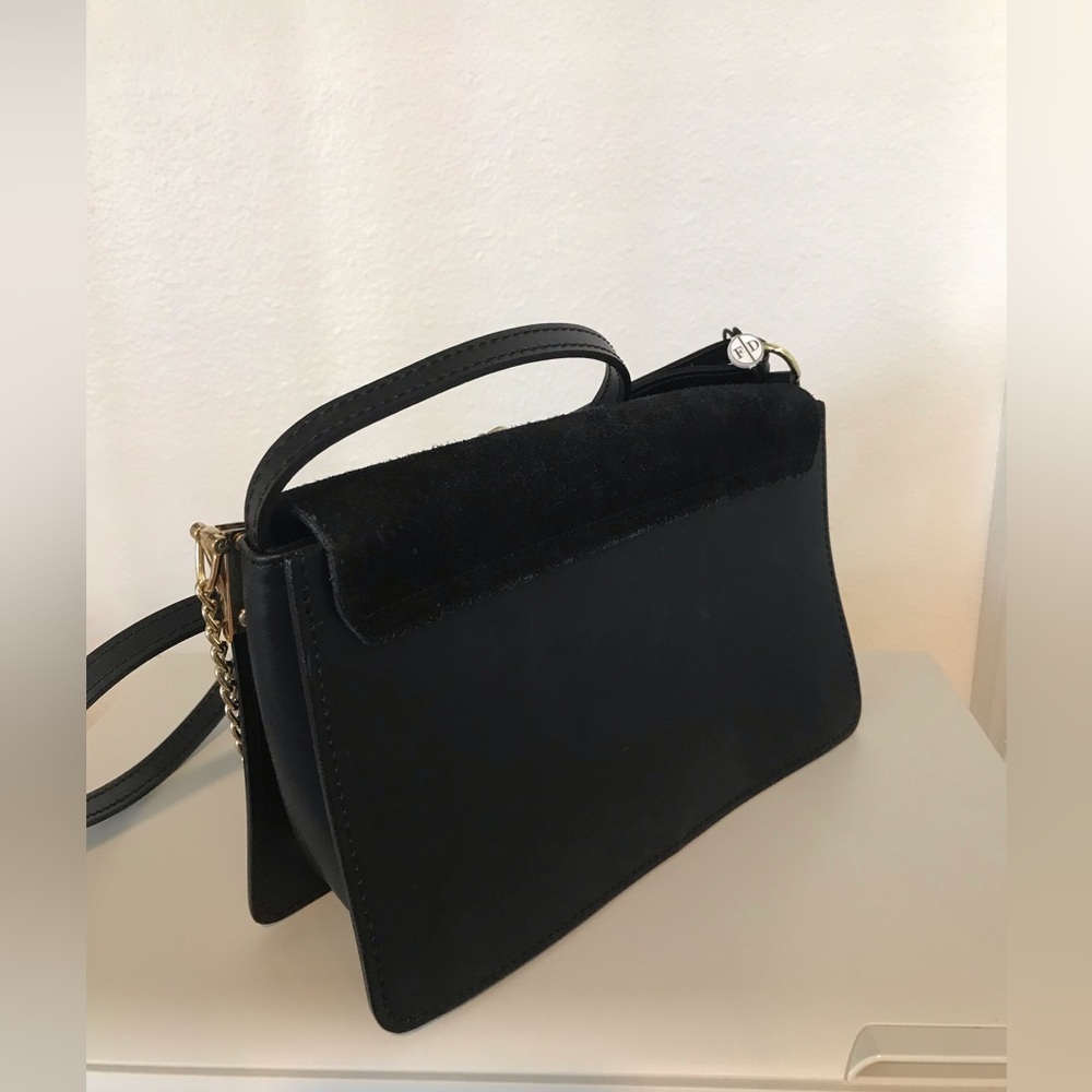 NWT Fashion Drug crossbody bag! Real Italian leather. - Picture 13 of 13